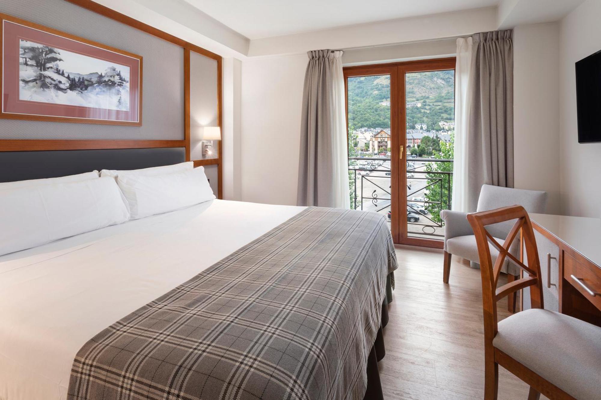 Hotel Vielha Val D'Aran, Affiliated By Melia Kültér fotó