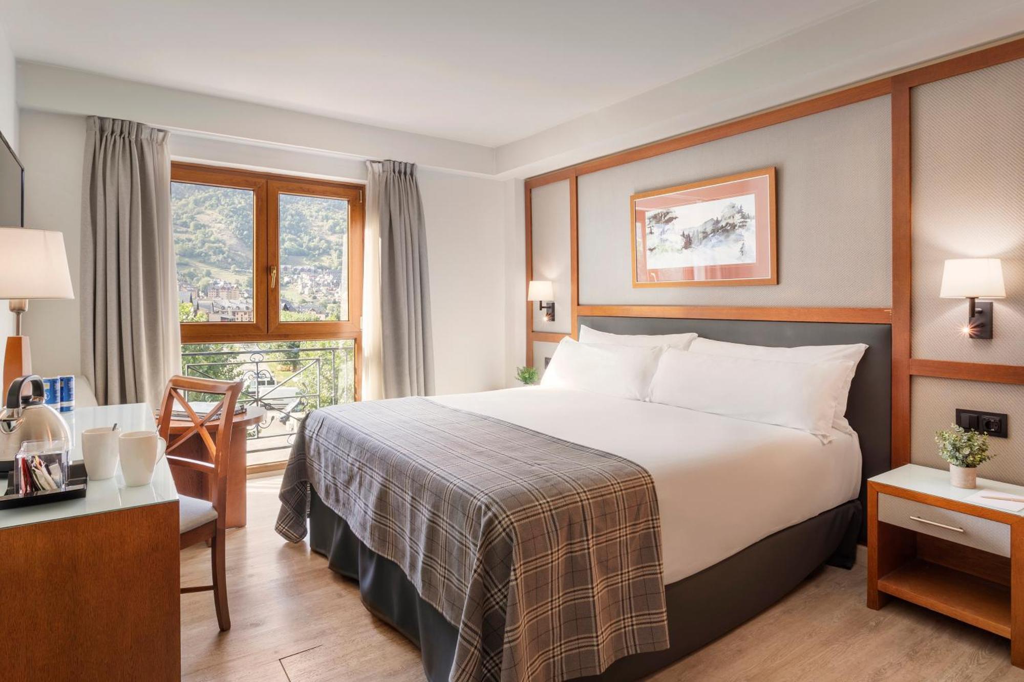 Hotel Vielha Val D'Aran, Affiliated By Melia Kültér fotó